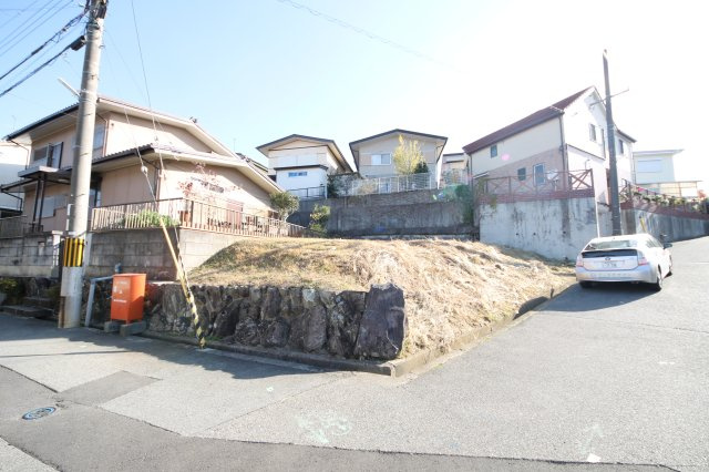 緑が丘町本町1丁目土地の前面道路含む現地写真