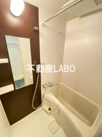 ジアコスモ九条シエルの浴室