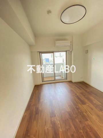 ジアコスモ九条シエルの居間・リビング