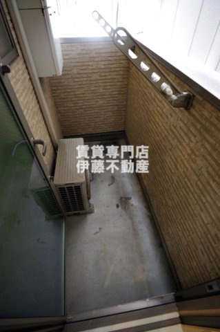 Leo Aries 大曽根のバルコニー