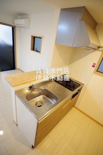 Leo Aries 大曽根のキッチン