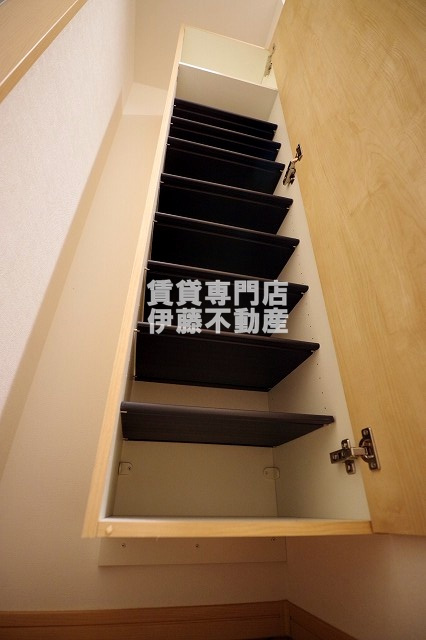 Leo Aries 大曽根のその他|シューズボックス