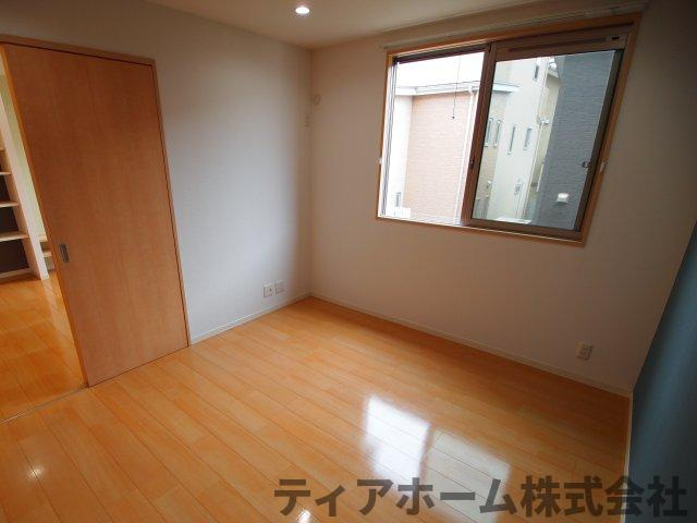 香芝市高山台１丁目のハイツの洋室|きれいな洋室です