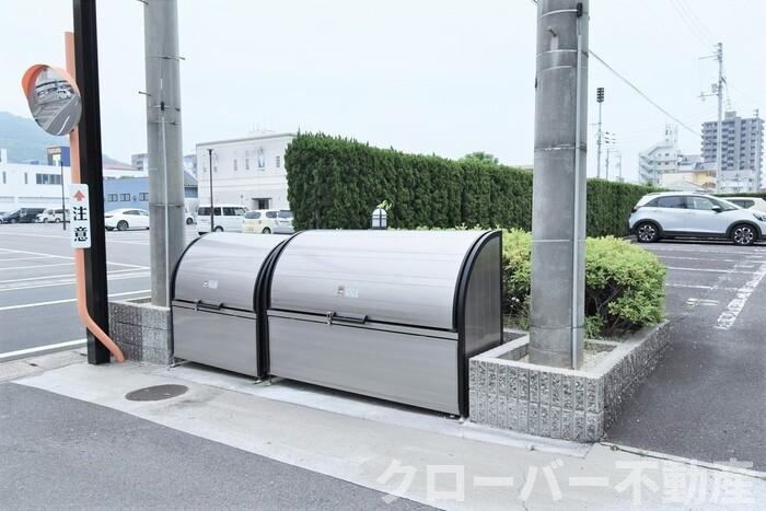 サンピア・K|ゴミ置場