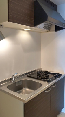 【キッチン】 | サンヒルズ薬院 | 別号室の写真になります。現況優先。