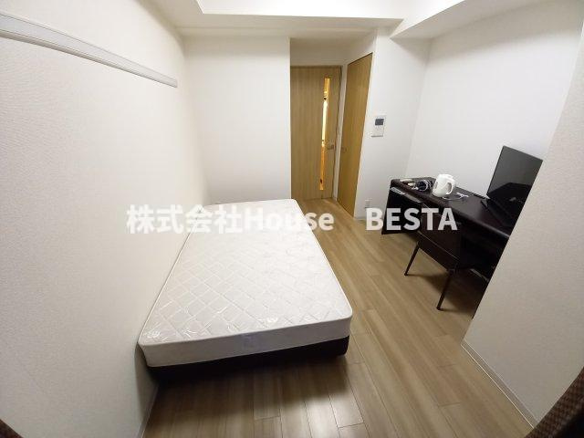 プレサンスみなと元町駅前の洋室