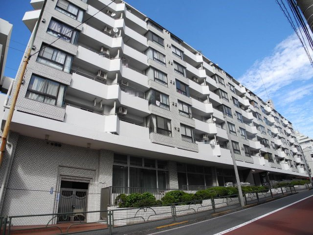 北新宿パークハイツの外観|緑豊かな区立北新宿公園隣接の大規模レジデンス♪
