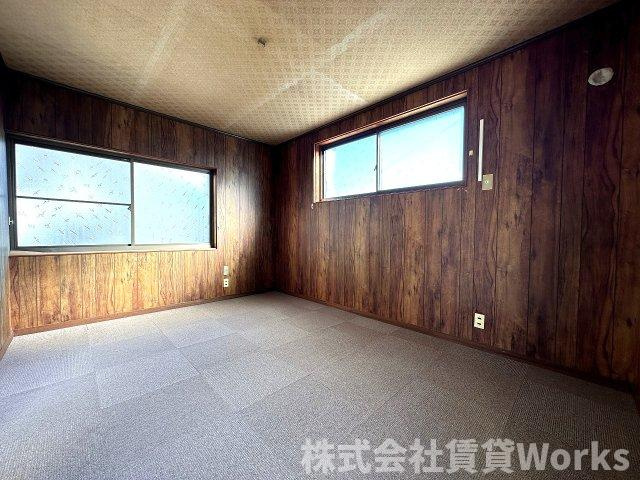 北島町江尻戸建の居間・リビング|ゆったり過ごせる居間です