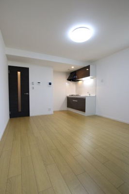 【居間・リビング】 | ヴェルデ堺中ビル