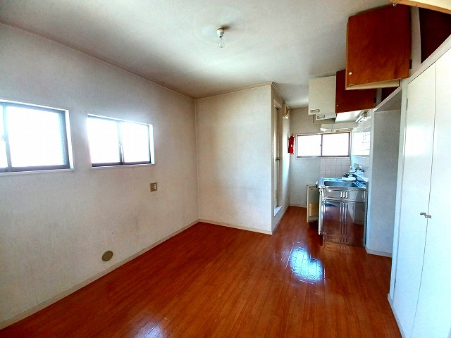 コーポ石井の居間・リビング