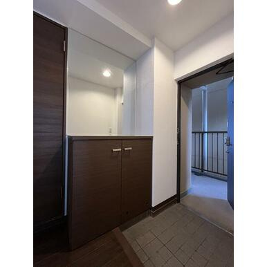 エクシーマンション米屋町の玄関