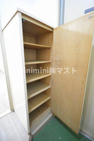 エブサンムージュの収納