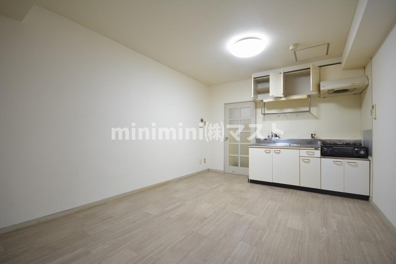 エブサンムージュの居間・リビング