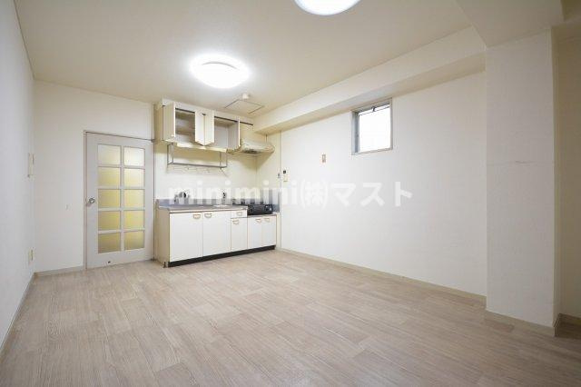 エブサンムージュの居間・リビング