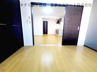 【洋室】 | ヴェルデ堺中ビル