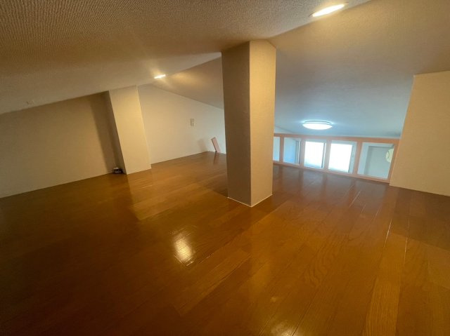 スロープイースタン大内の洋室