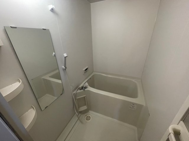 スロープイースタン大内の浴室