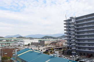 【展望】 | 周辺に高い建物・視界を遮る建物がないので眺望◎日当り風通しもGOOD♪