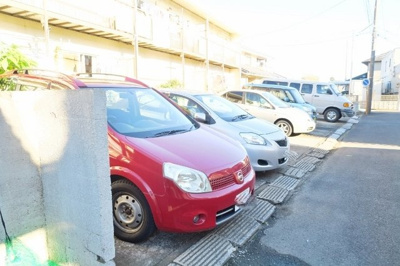 敷地内駐車場(要空確認)
