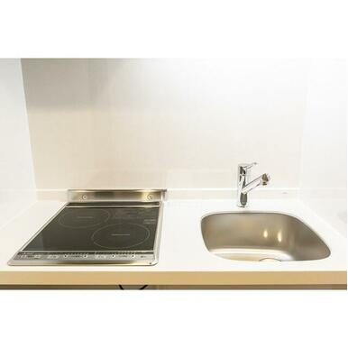 コンパクトなキッチンで掃除もラクラク