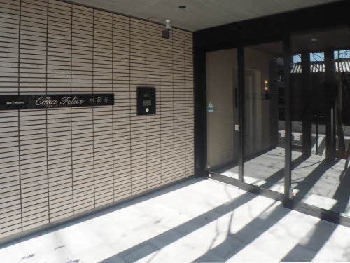 熊本市中央区水前寺６丁目の賃貸マンションのエントランス