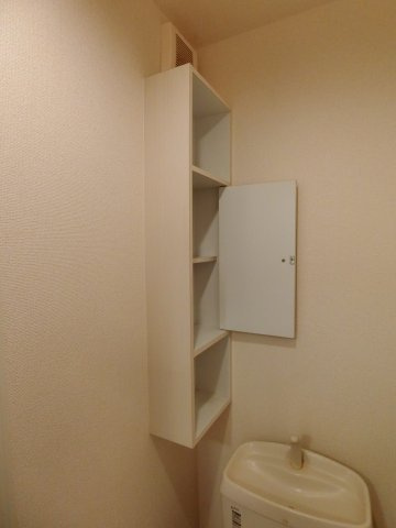 【トイレ】 | リール　リジェールⅠ | Ⅰ201の写真（間取反転タイプ：イメージ）