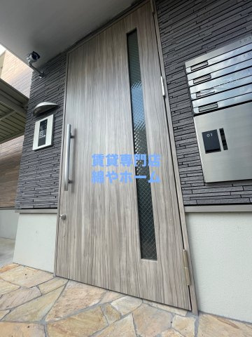 フジパレス我孫子西Ⅴ番館のエントランス|建物の内部です