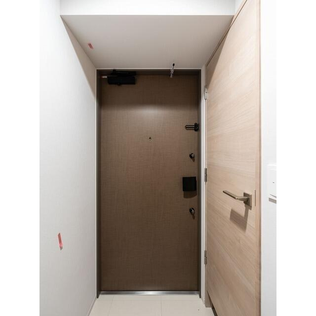 デュオフラッツ篠崎の玄関