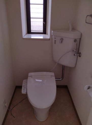 栗東市安養寺１丁目の事務所のトイレ|トイレです