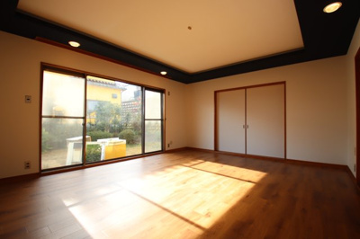 【洋室】 | 旭ヶ丘戸建て