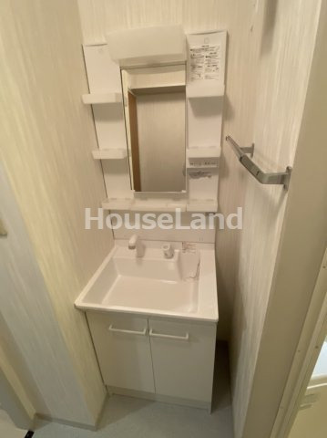 シャーメゾンリバーサイドの独立洗面台