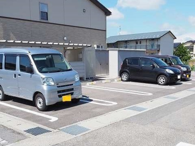 【駐車場】 | ファースト・リアライズ
