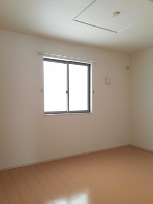 【内装】 | ファースト・リアライズ