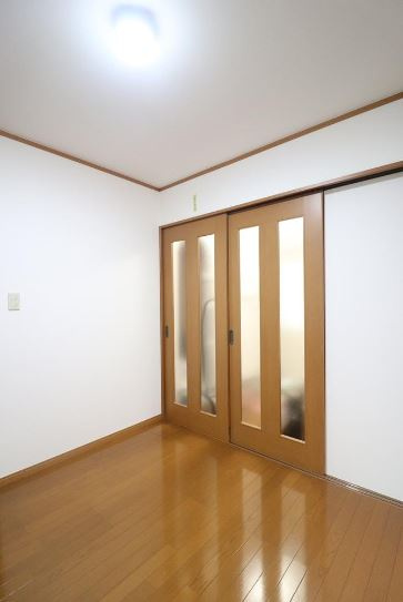 東大阪市小阪本町2丁目　中古戸建の内装