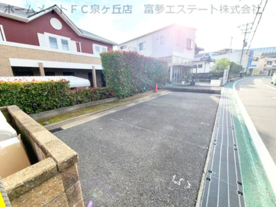ディアコート辻の駐車場