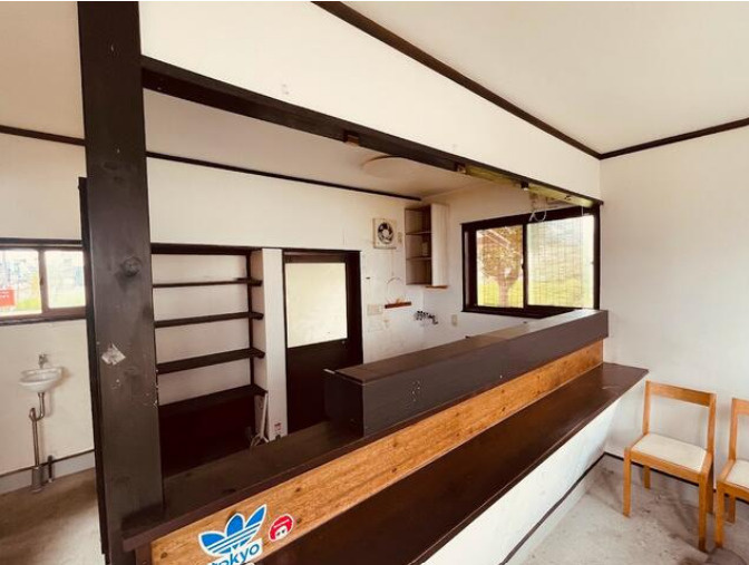 近江八幡市若宮町の店舗の内装|内装です