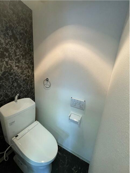 草津市野路東４丁目の事務所のトイレ|トイレも気になるポイント