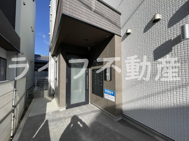 リアコート近大南Ⅰのエントランス|清潔なエントランスです