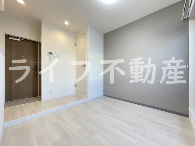 リアコート近大南Ⅰの内装|明るい色調の室内です