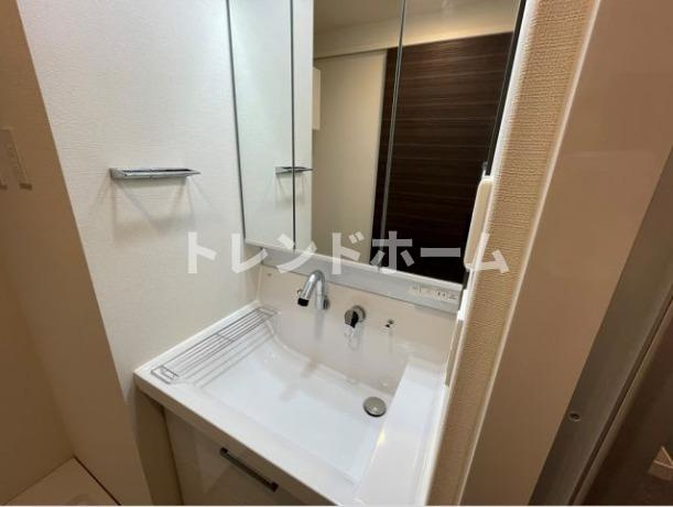 プラシーデンス本町の独立洗面台|選べる家電プランあり！！