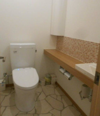 守山市播磨田町の店舗事務所のトイレ|トイレも気になるポイント