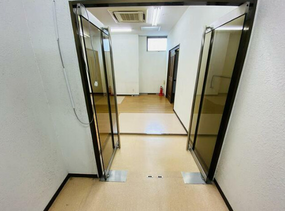 大津市本堅田５丁目の店舗事務所の内装|室内です