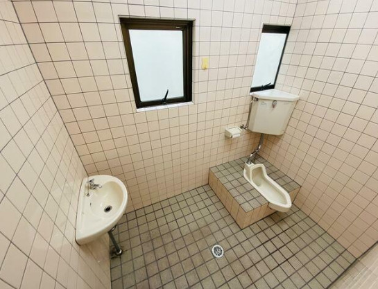 大津市本堅田５丁目の店舗事務所のトイレ|トイレも気になるポイント