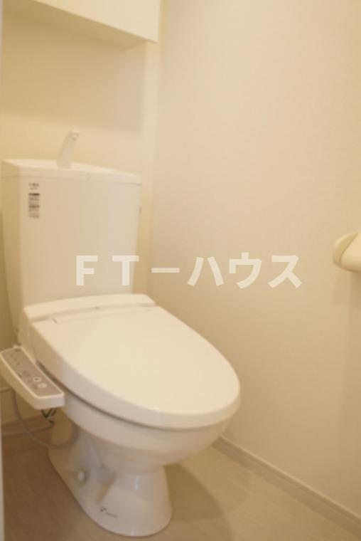 千葉市花見川区検見川町３丁目のアパートのトイレ