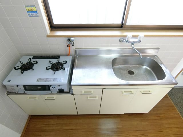 クレセール大和のキッチン|同物件別部屋