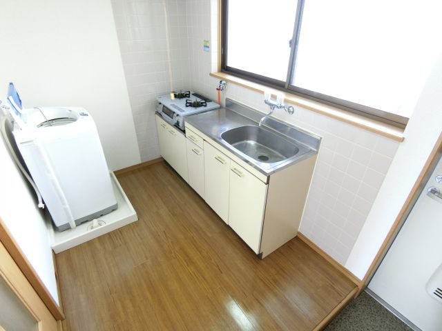 クレセール大和のキッチン|同物件別部屋