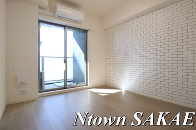 【居間・リビング】 | プレサンス大須観音フィエスタ | こちらの居間で趣味の時間をお楽しみください