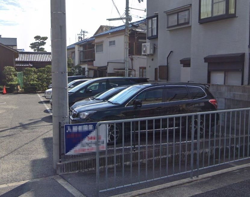 エーワン池浦の駐車場