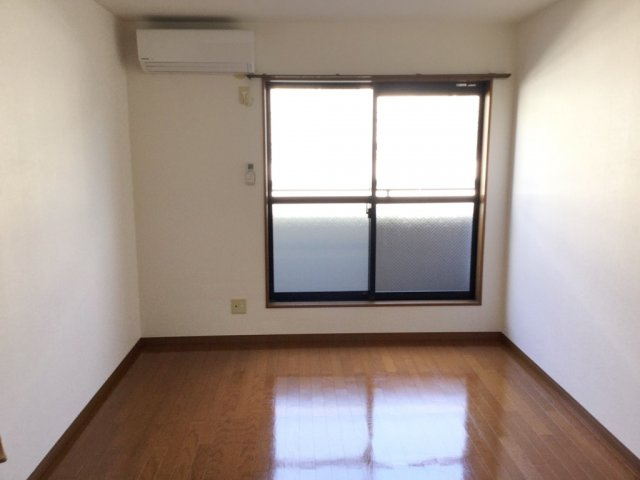 エーワン池浦の内装