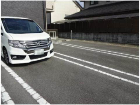 アムール正條Ｂの駐車場